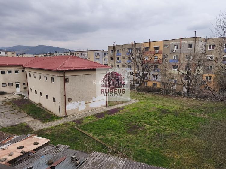 Mic la întreținere, bun la randament: apartament în Orșova - 37