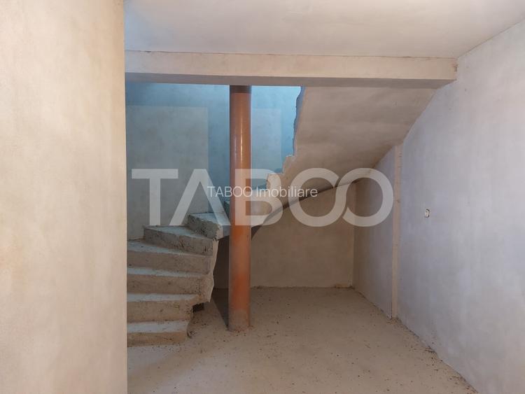 Casa deosebita 5 camere cu teren 2000 mp Sura Mare Hamba Sibiu - 27