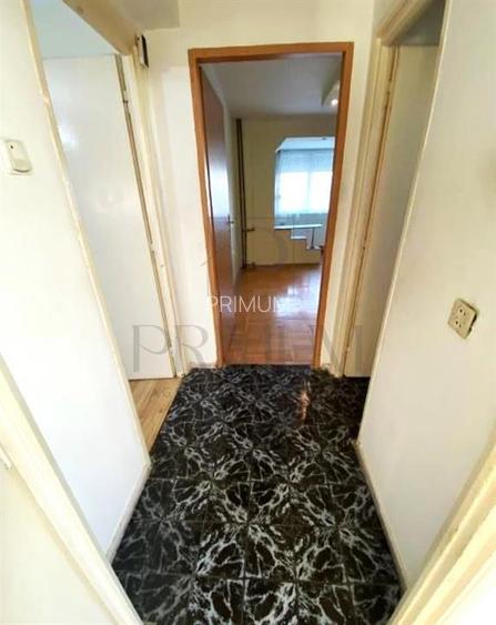 CENTRAL - LIFT - 3 camere - debara - rulouri - 8