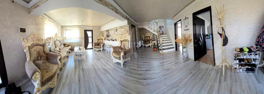 Casa cu 5 camere + garaj , situata in Valea Ursului - 4