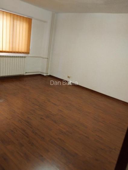 Garsoniera birou parter Mircea Voda - Unirii - timprui noi - 2