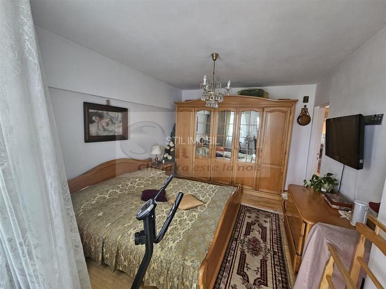 Apartament 4 camere - Hala Centrala - 9