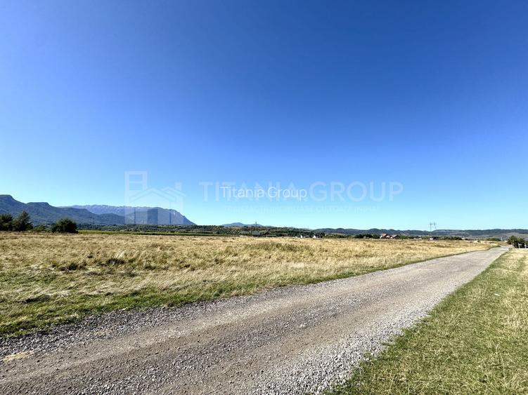 Teren intravilan parcelabil, priveliște spre munți, Sohodol, Bran - 7