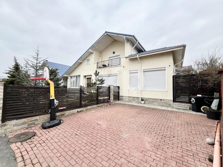 De vanzare vila individuala 7 camere mobilata si utilata complex Corbeanca