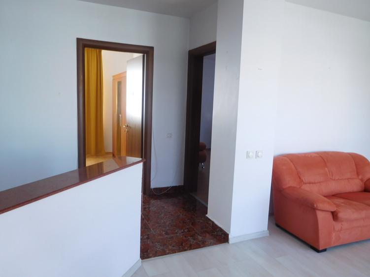 Chirie apartament 3 camere, zona linistita