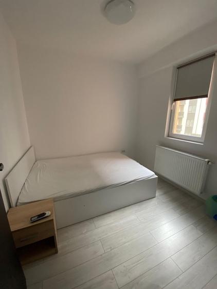 Proprietar vând apartament cu 2 camere la cheie