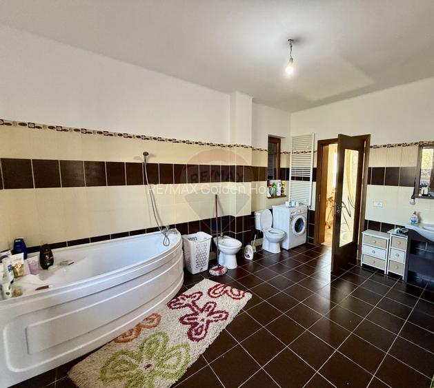 Casă / Vilă cu 5 camere de vânzare Garoafa/Rachitosu - 11