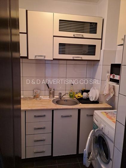 Garsoniera - Titan - 5 min. METROU - 35 mp - BLOC ANVELOPAT - 5