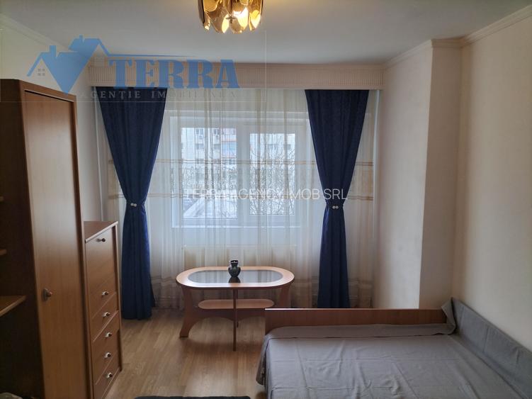 Garsonieră Robea - Etaj 2 - Centrală proprie - Fără comision - 2