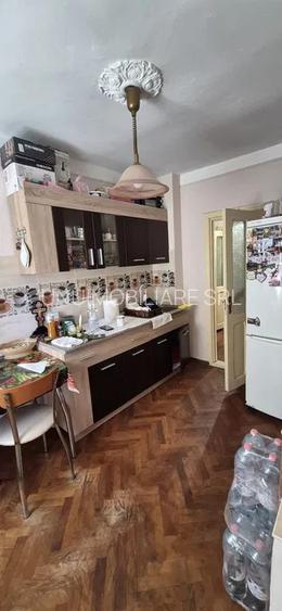 Apartament 2 camere Strada Lupeni - etaj 1/4 - 53 mp - 5