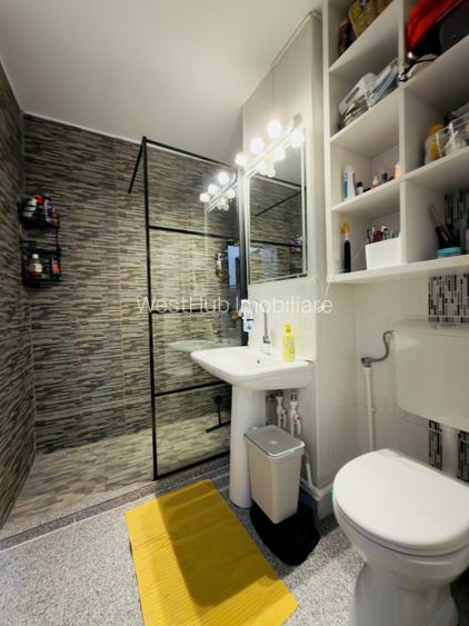 Apartament 3 camere, decomandat, 2 bai, etaj 4/5 zona Aradului - 9