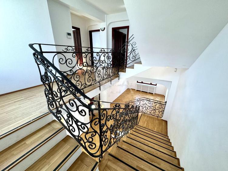 Vila 8 camere vis a vis de Piata Floreasca, garaj, curte proprie - 15