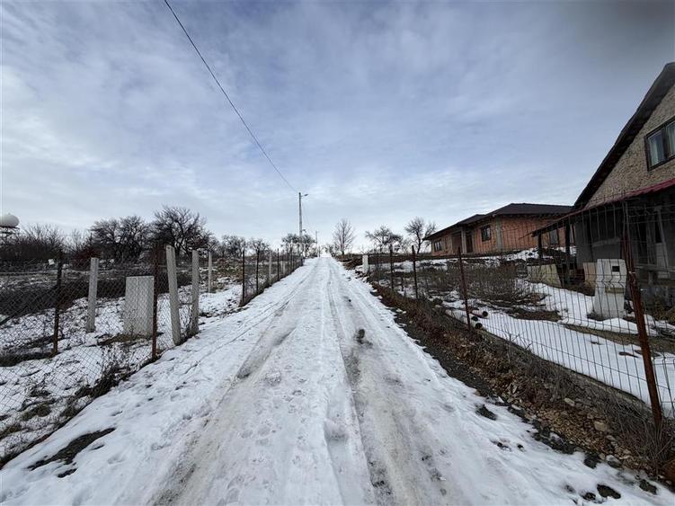 Teren intravilan str. Vantului - 4