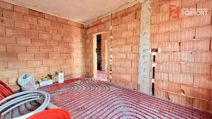 Duplex de vanzare 3 camere + pod mansardabil - Mosnita Veche - 9