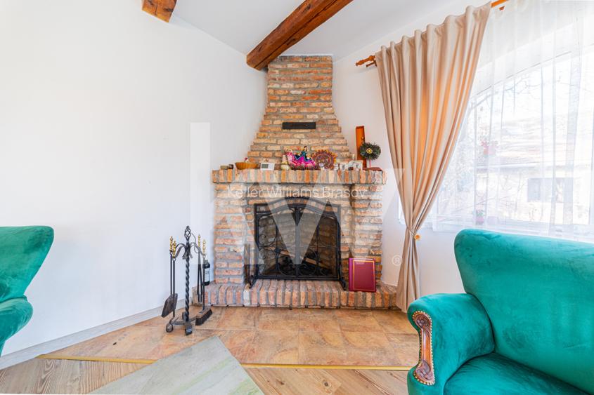 Proprietate versatilă cu 2 case și garsonieră în Hărman, locuință sau investiție - 17