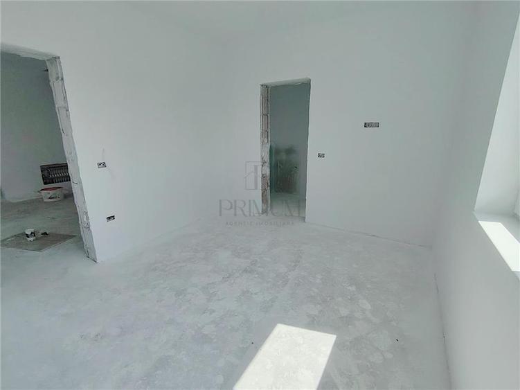 DUPLEX MANSARDABIL - SEPARAT PRIN BAIE - PERSONALIZARE INTERIOARA