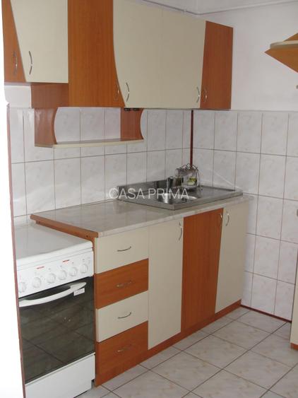Apartament 3 camere DECOMANDAT, Nicolina 2, etaj 2, suprafata generoasa! - 3