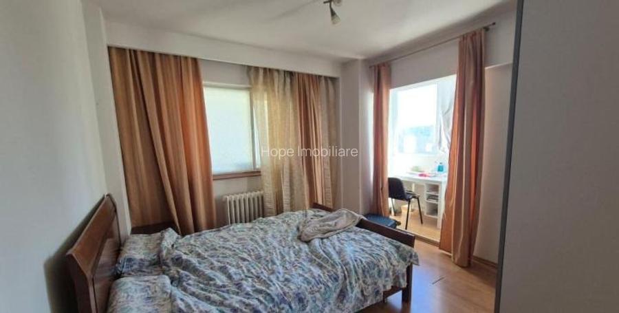 Titan metrou - Apartament 3 camere , 2 bai - 2