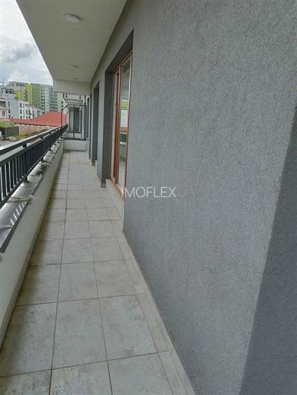 Apartament 3 camere, 80 mp, zona Tractorul - 8