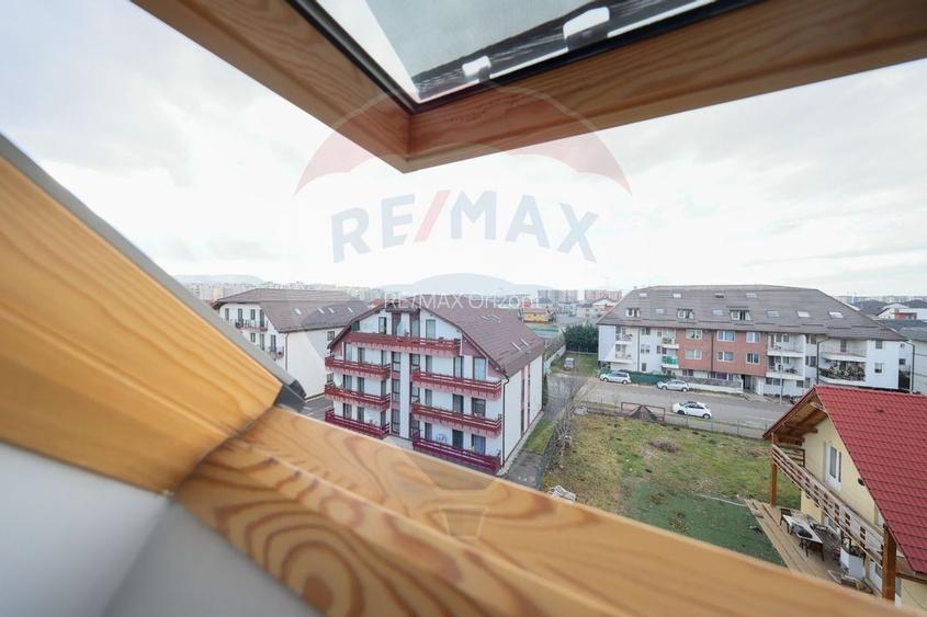 Apartament cu scara interioara, zona Coresi! - 18