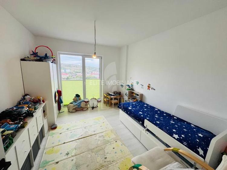 Apartament 4 camere în zona COMPLEX IRIS - 8