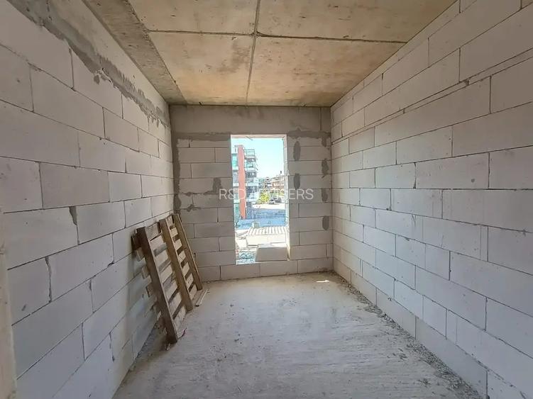 2 camere cu bucătărie separată și balcon spațios - 4