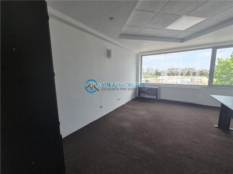 Royal Imobiliare - Vanzare Spatiu Birouri Zona Vest - 22