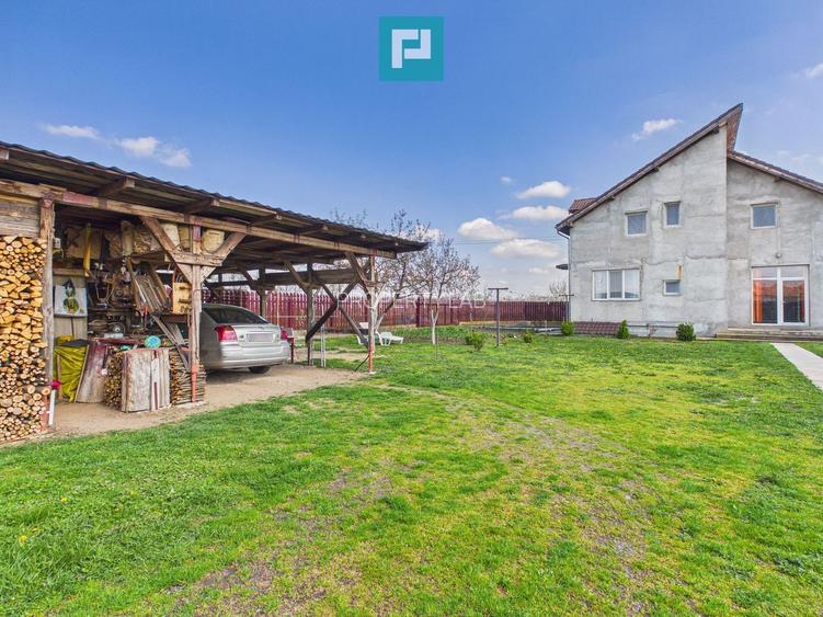 Casă cu 7 camere și teren generos în Șofronea - 17