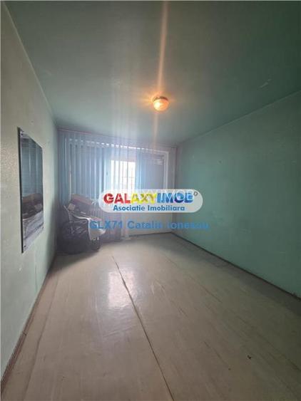 Vanzare apartament decomandat 3 camere Drumul Taberei - 9