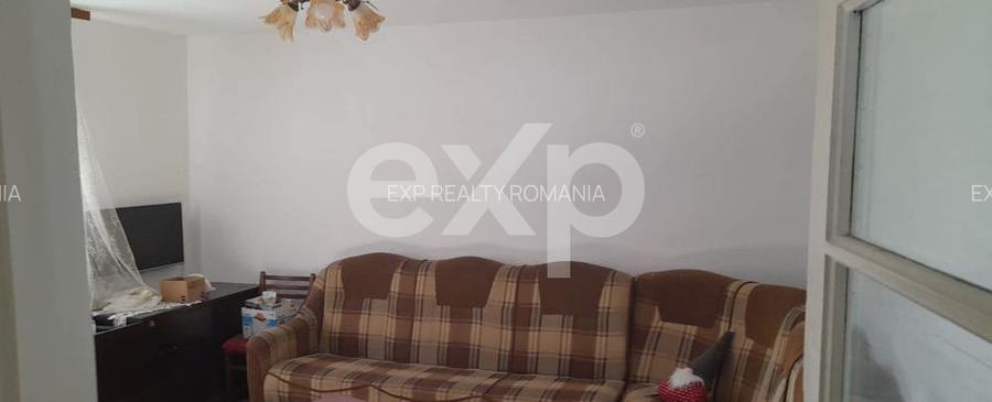 De vânzare casă , 4 camere, 2 bai, 2 bucătarii, zona Viile Noi, Constanta - 2