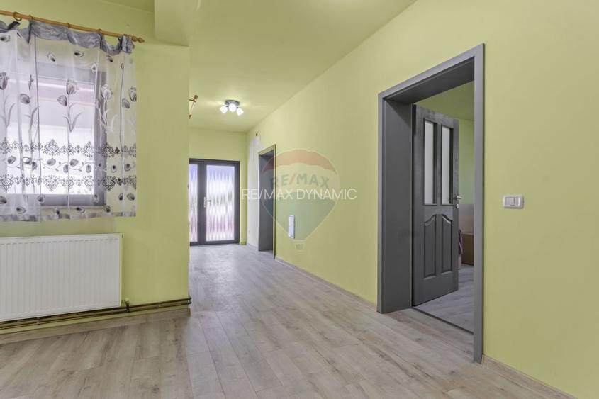 Casă noua 246 mpc cu teren 1363 mp de vânzare Sannicolau Mic, Arad - 10