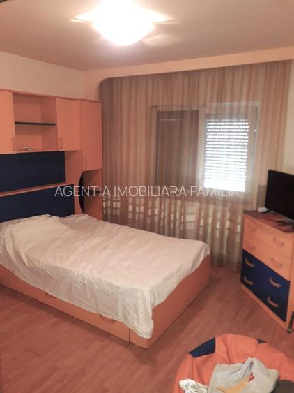 Apartament 3 camere decomandate cu vedere deosebita, etaj 8, Micro 21 - 6