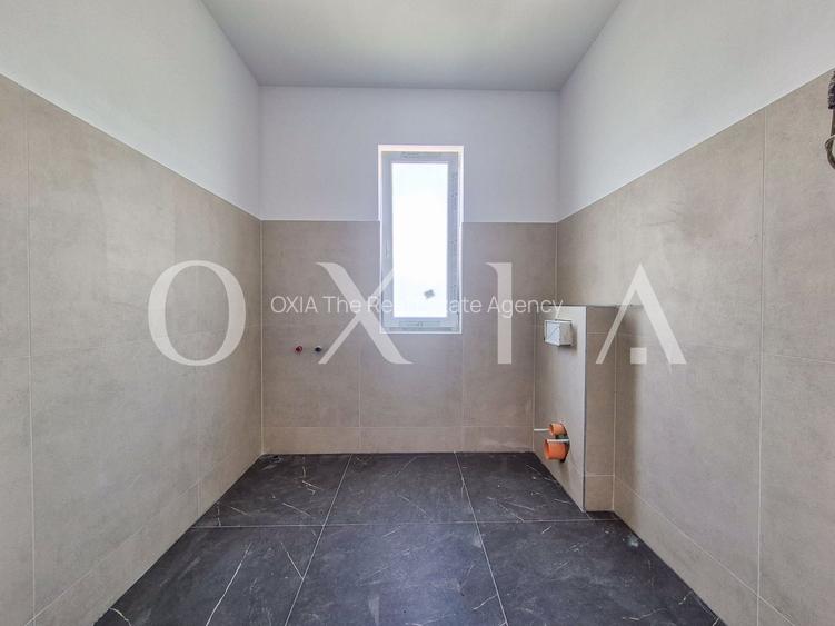 AX1030 Mosnita Noua, 1/2 Duplex Despartit Prin Camera Tehnica - 7