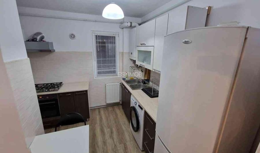 Chirie apartament 3 camere cu 2 balcoane zona Astra str.Neptun - 19