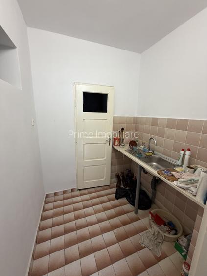 Casa Individuală renovabilă | 4 camere | 2.747 mp teren | Blaj - 2