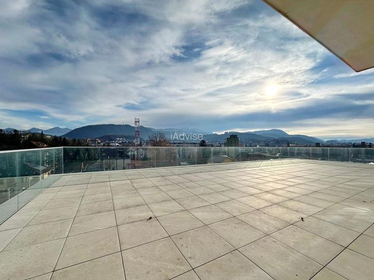 Apartament premium cu 4 camere  – vedere spectaculoasă către Tâmpa și Oras - 3