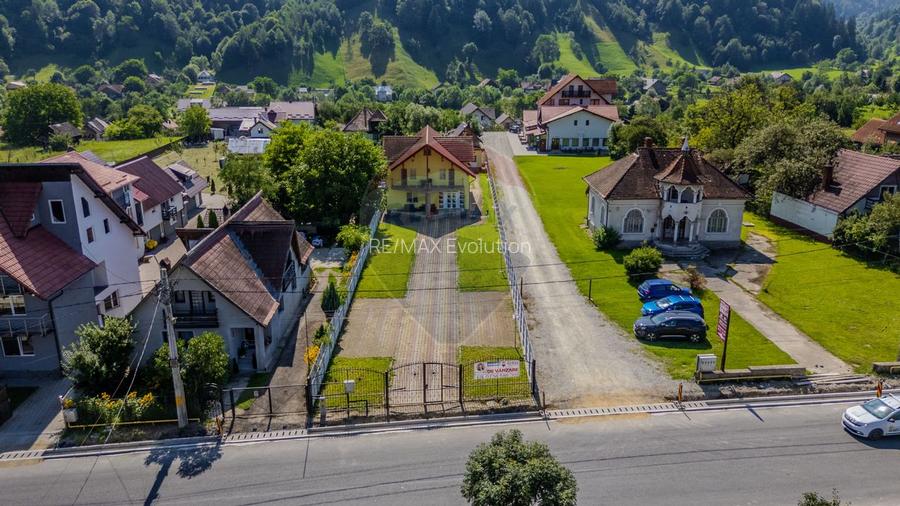 COMISION 0%| VILA 10 CAMERE | PRIVELISTE SPECTACULOASA | 1.074MP TEREN - 30