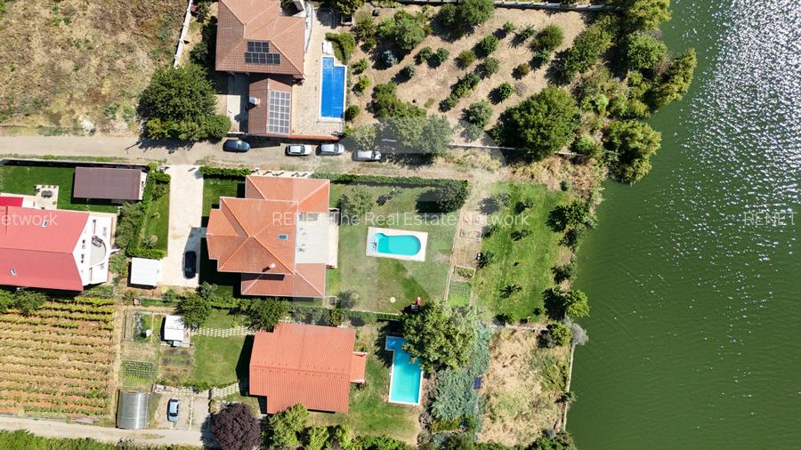 Vilă elegantă cu piscină și ieșire la Lac – Căciulați, Balotești - 3