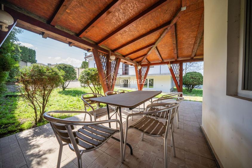 Casa într-o zonă liniștită la 7 minute de oraș - 3