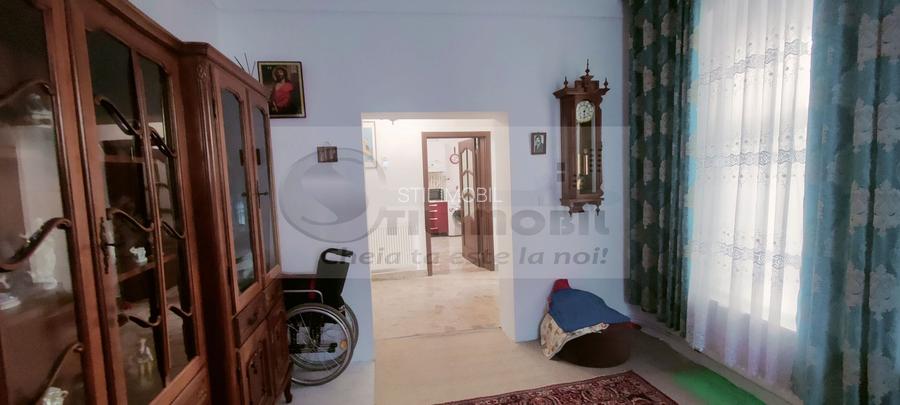 APARTAMENT ULTRACENTRAL , PIATA UNIRII, CUZA VODA 70 MP PLUS CURTE - 45
