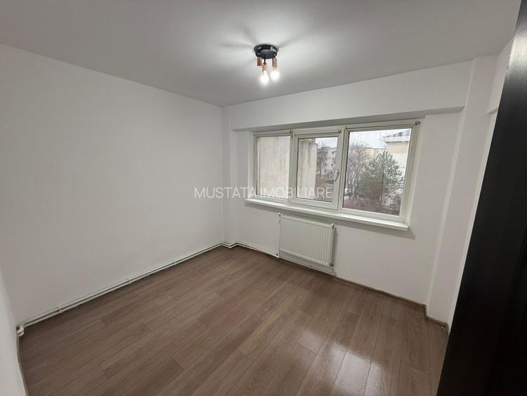 - Apartament 3 camere, confort 1 decomandat Obor, etaj 3.  - 4