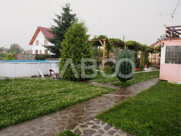 Pensiune la cheie 13 camere  15 locuri parcare si teren 3000 mp - 11