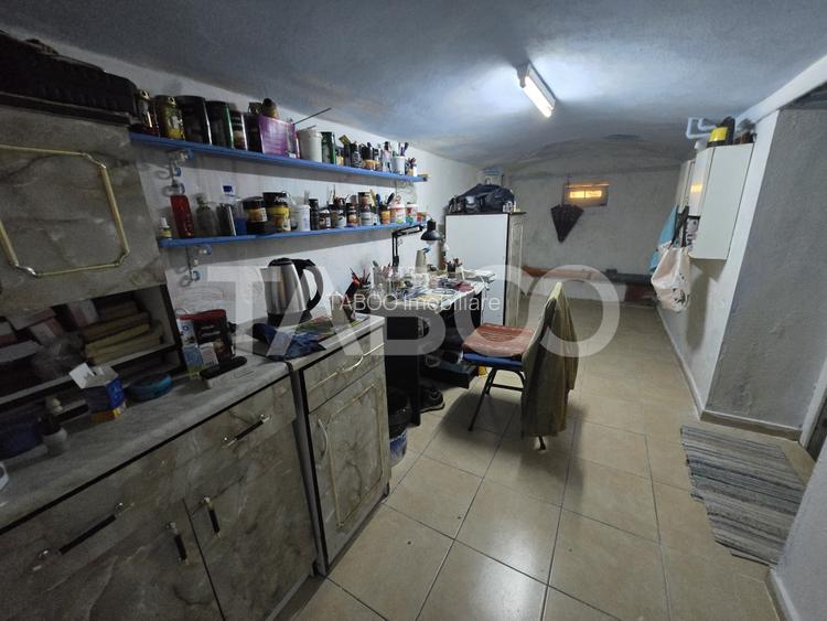 Casa individuala de vanzare 387mpu curte 624mp Sura Mica Sibiu - 17