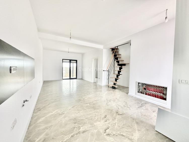 Duplex pe parter cu 3 camere si 2 bai - Mosnita Noua - 3
