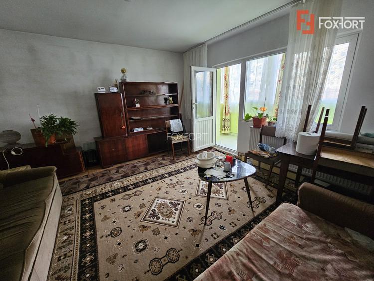 Apartament cu 3 camere, decomandat cu vedere pe 3 parti - zona Miorita - 2