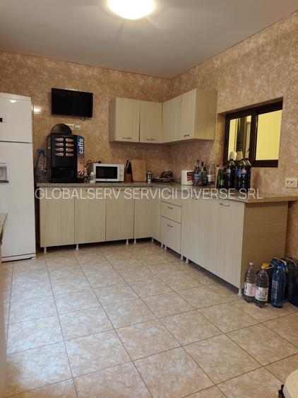 FARA COMISIOANE PENSIUNE cu 7 camere si 6 bai P+E garaj 2 terase gaze curent apa - 32