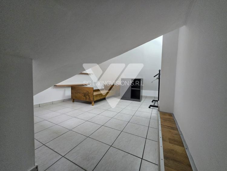 Apartament tip mansarda 3 camere de vanzare Zona Strand - 11