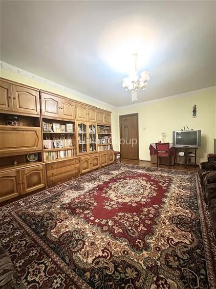 Casa din Caramida S+P+1E, 10 camere, Faleza Nord - 2