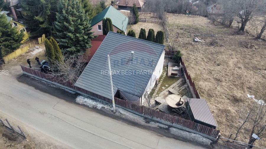 Vanzare Cabana cu 6 camere Muntele Baisorii - 15