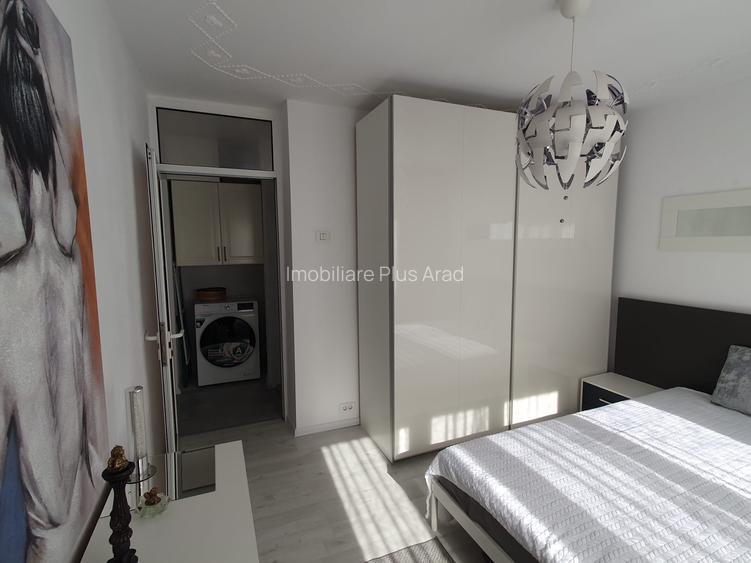 Vand ap 3 camere zona Micalaca renovat modern -gata de mutat - 7